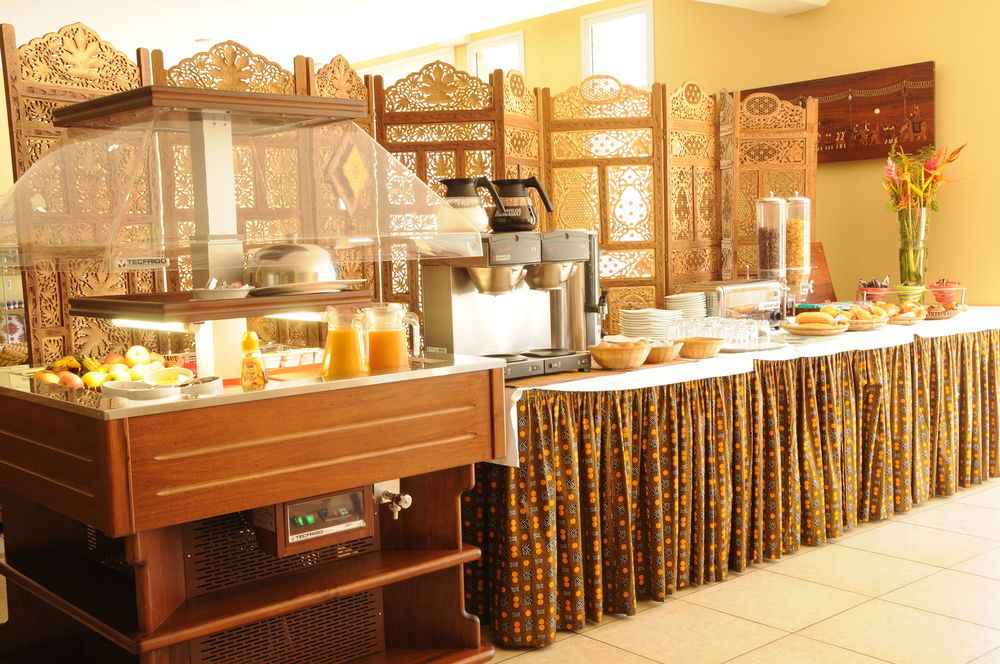 Hotel Maharajah Mamoudzou Екстериор снимка