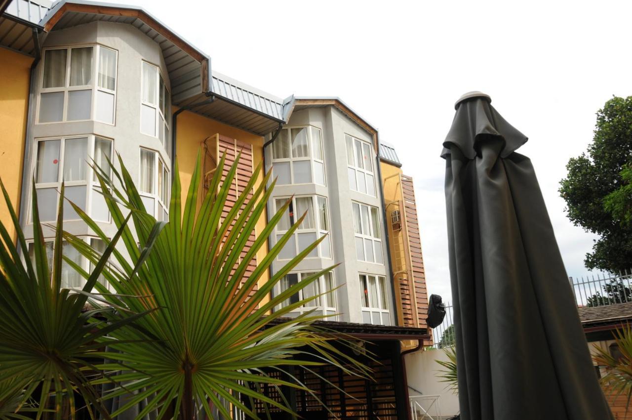 Hotel Maharajah Mamoudzou Екстериор снимка