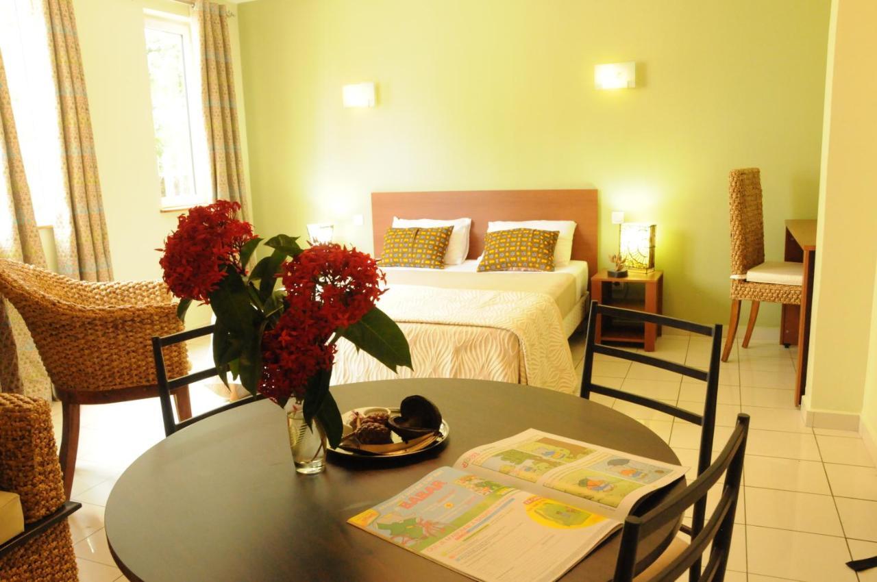 Hotel Maharajah Mamoudzou Стая снимка